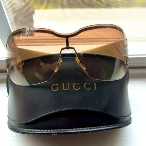 GUCCI Monogram Sunglasses 1825/S in Brown.